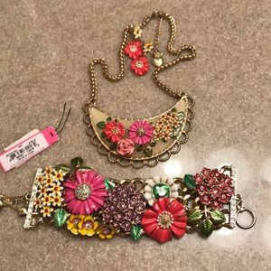 Betsey Johnson 3 pc set.